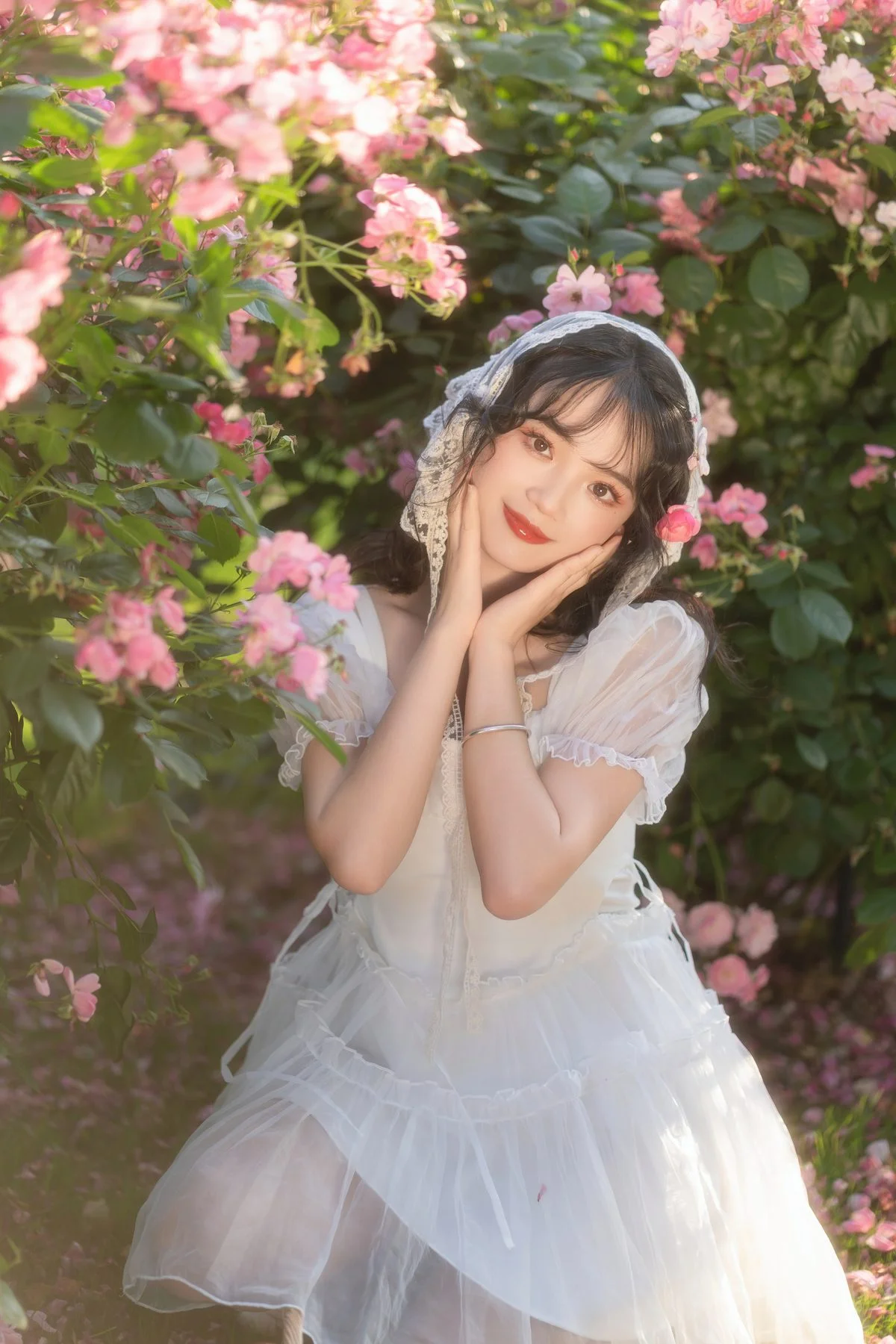 Artistic Elegance in YiTuYu Art Language Vol.6079 Featuring Xiao Ou O