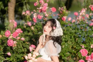 Artistic Elegance in YiTuYu Art Language Vol.6079 Featuring Xiao Ou O - image 3