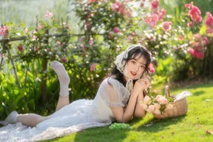 Artistic Elegance in YiTuYu Art Language Vol.6079 Featuring Xiao Ou O - image 2