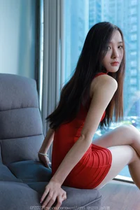 Wan Ping Vibrant Red Hip-Hugging Skirt IESS Fashion Model - image 58