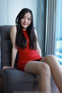 Wan Ping Vibrant Red Hip-Hugging Skirt IESS Fashion Model - image 53