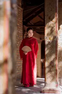 Graceful Vietnamese Traditional Ao Dai: Timeless Elegance 1000024747 - image 4