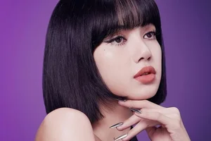 BLACKPINK Lisa Delivers Bold Performance at Crazy Horse Paris with Rumored Billionaire Boyfriend in Attendance - image 7