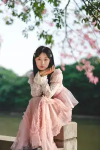 Vol.8632 Nan Yi: Dreamy Youth by the River, A Poetic & Romantic Blossom - image 12