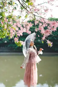Vol.8632 Nan Yi: Dreamy Youth by the River, A Poetic & Romantic Blossom - image 3
