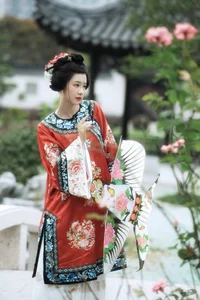 Explore YiTuYu Art Language Vol.5243: Yue Bai Xing Xi Gallery - image 10