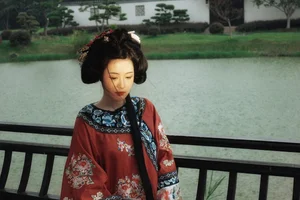 Explore YiTuYu Art Language Vol.5243: Yue Bai Xing Xi Gallery - image 1