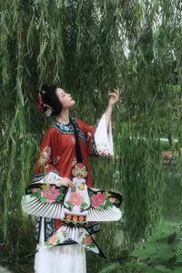 Explore YiTuYu Art Language Vol.5243: Yue Bai Xing Xi Gallery - image 6
