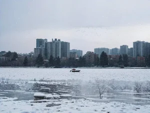 AI Reimagines Hanoi Covered in Dreamy White Snow - image 4