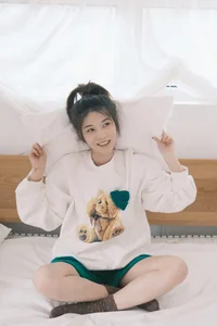 Captivating Visuals: YiTuYu Art Language Vol.4713 Shui Jiao Bu Zha Yan Collection - image 0