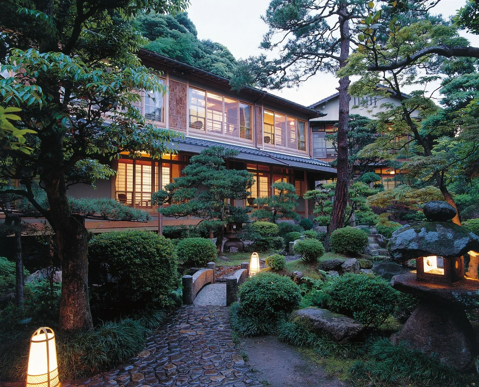Luxury Ryokan Guide: Experience Ultimate Traditional Japanese Hospitality and Onsen Culture