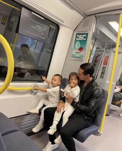Ho Ngoc Ha’s Daughter Lisa Has Hilarious Playtime Moment with Dad Kim Ly - image 10