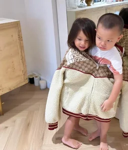 Ho Ngoc Ha’s Daughter Lisa Has Hilarious Playtime Moment with Dad Kim Ly - image 4
