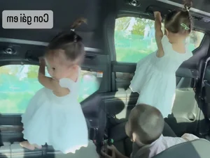 Ho Ngoc Ha’s Daughter Lisa Has Hilarious Playtime Moment with Dad Kim Ly - image 5