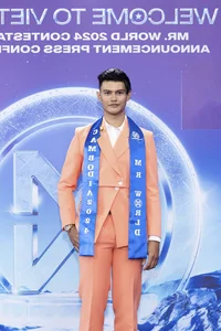 Dashing Nam Vuong Pageant Stars: A Close-Up at the Vietnam Title Ceremony - image 5