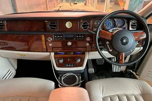Rare 18-Year-Old Rolls-Royce Phantom Discovered in Hanoi for $200k - image 0