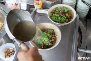 Tiny 20sqm Hanoi Eel Noodle Shop Earns Michelin Recognition - image 8