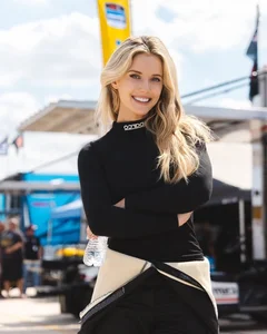 Lindsay Brewer's Monochromatic Style: Elegant Fashion Choices of the World's Most Captivating Racer - image 5