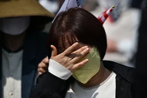 Mixed Public Emotions Following Historic Impeachment of South Korean President - image 0