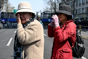 Mixed Public Emotions Following Historic Impeachment of South Korean President - image 2