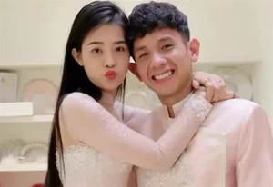 Vietnamese Footballer Nguyen Phong Hong Duy Prepares for Upcoming Wedding - image 5