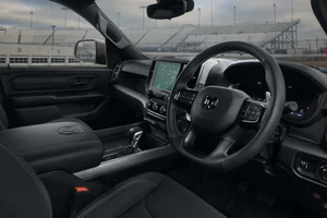 Ram Unveils 777 HP Rumble Bee: The High-Performance Successor to the SRT10 - image 21