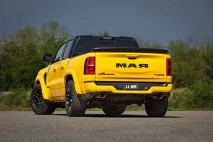 Ram Unveils 777 HP Rumble Bee: The High-Performance Successor to the SRT10 - image 14