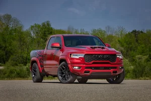 Ram Unveils 777 HP Rumble Bee: The High-Performance Successor to the SRT10 - image 5