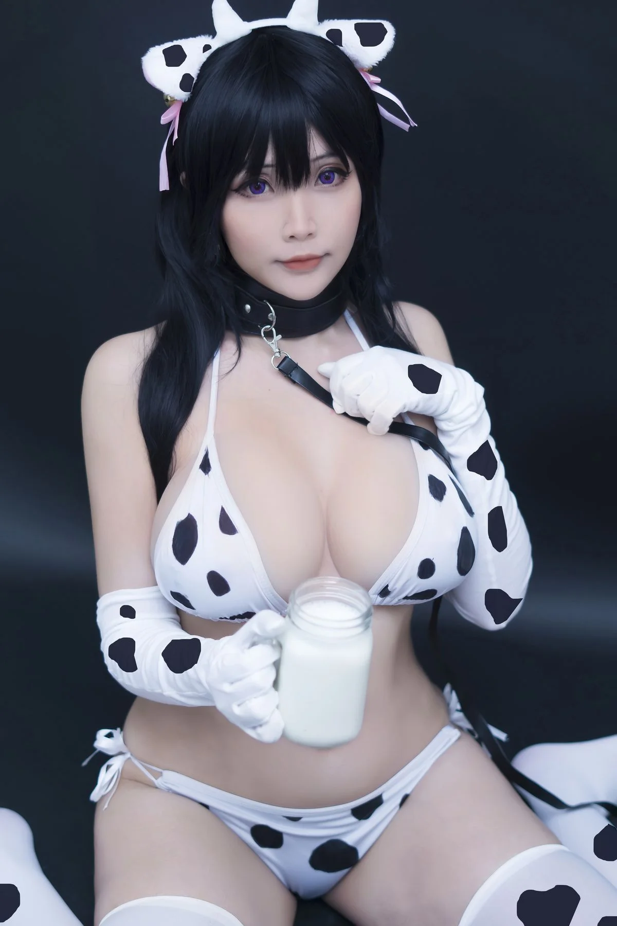 Hana Bunny Showcases Creative Cow Bikini Cosplay Photoshoot