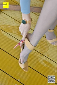 Sixiangjia 135 Junjun - Elegant Sandals and Sophisticated Fashion Photography - image 81