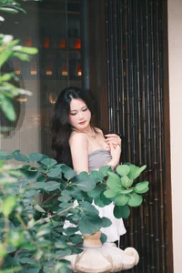 YiTuYu Art Language Vol 10596: Stunning Portrait Gallery Featuring Model Yi Ming - image 1