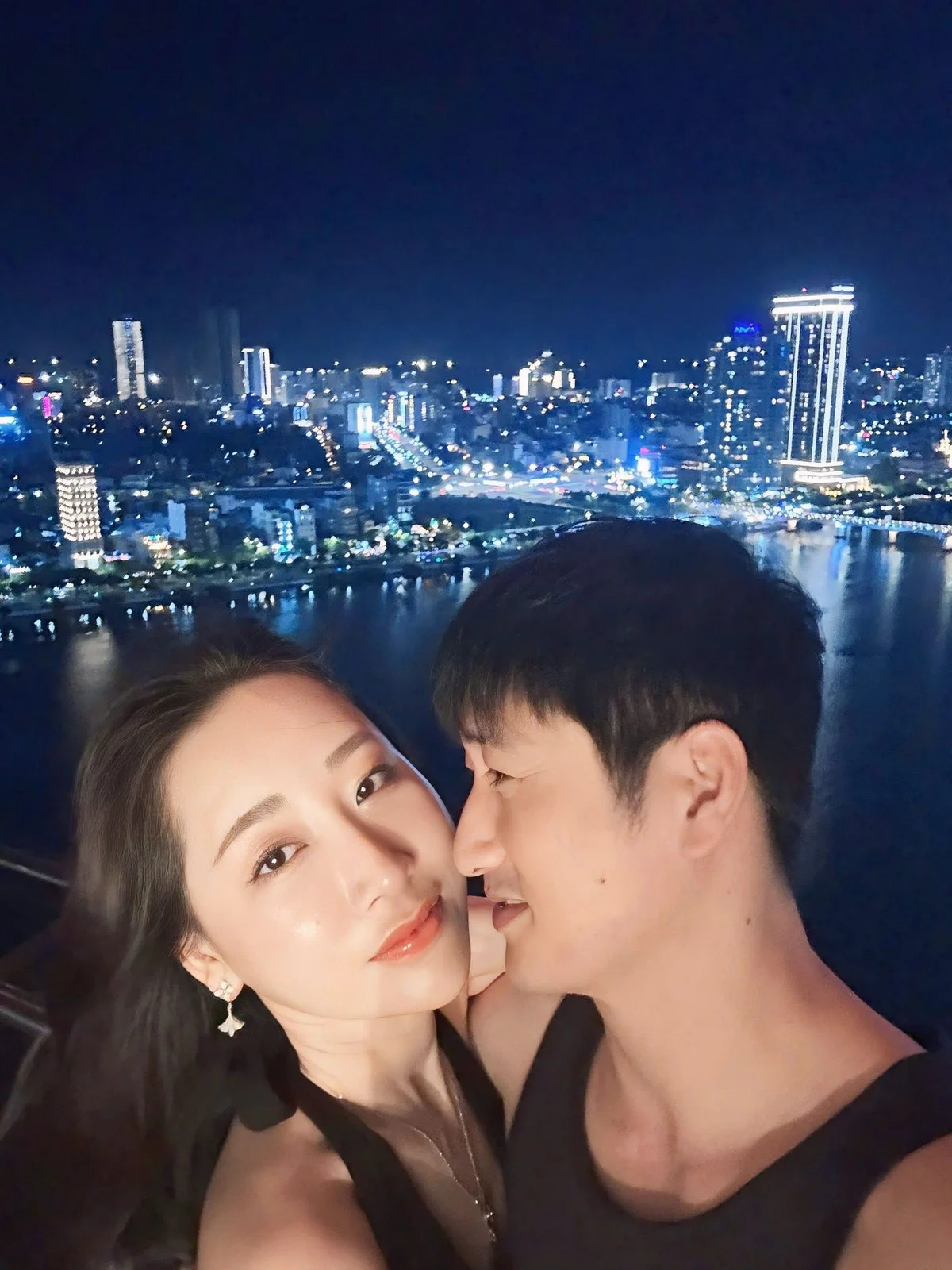 Inside the Glamorous Life of Ngoc Quynh’s Captivating Partner Thuy Duong