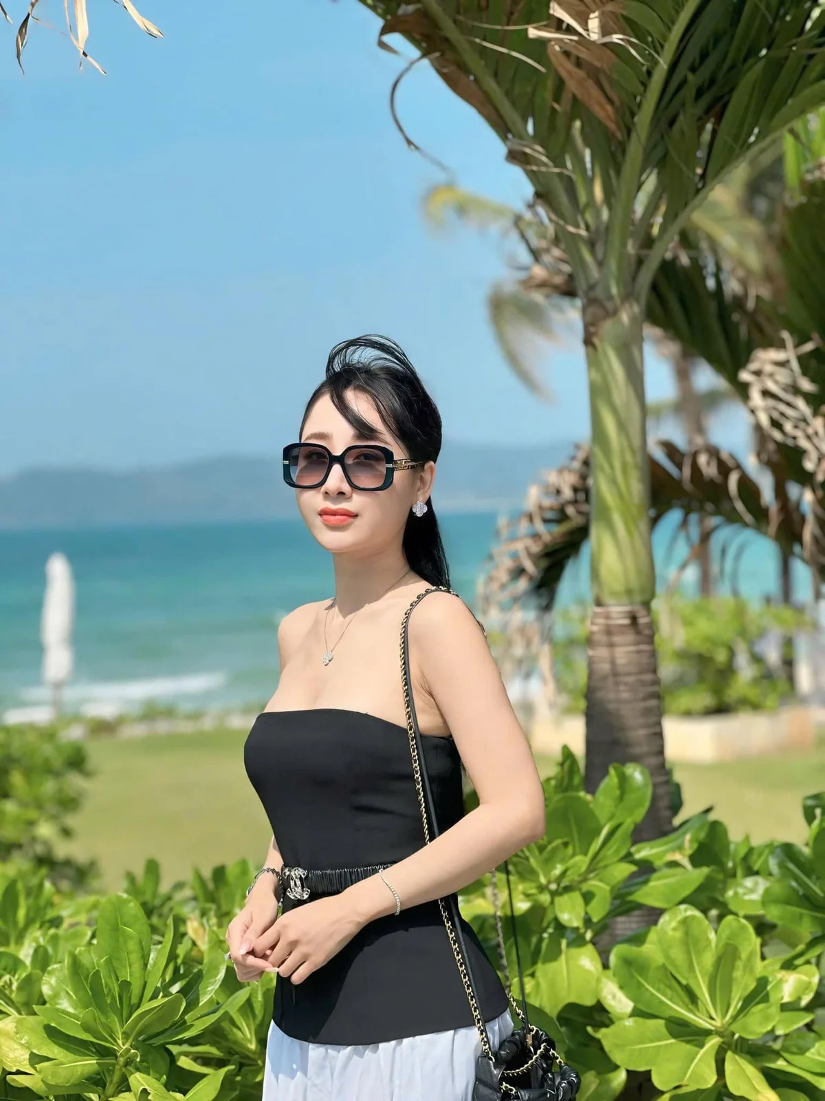 Inside the Glamorous Life of Ngoc Quynh’s Captivating Partner Thuy Duong