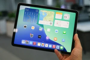 Unboxing the New Apple iPad Air M3: Hands-On Review in Vietnam - image 2
