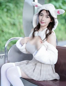 Braving the Cold in Style: The Bold Trend of Wearing Revealing Winter Fashion - image 1