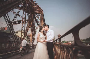 Romantic Couple Photography: Capturing Sweet and Timeless Love Stories - image 3