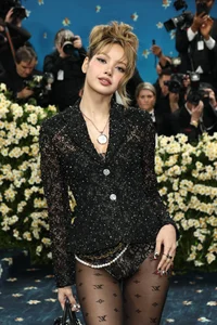 Lisa and Jennie’s Met Gala Fashion: Lingerie-Inspired Boldness vs. Elegant Modesty - image 14