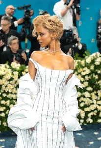 Lisa and Jennie’s Met Gala Fashion: Lingerie-Inspired Boldness vs. Elegant Modesty - image 11