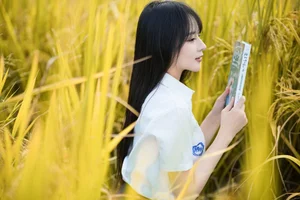 Stunning Visuals in YiTuYu Art Language Vol.5925: Wo Shi Xiao Sui Sui Collection - image 6
