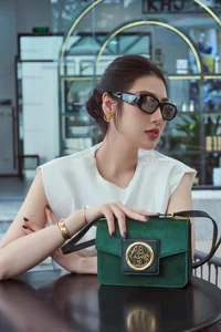 Wealthy Daughter In Law Rocks Yang Guo Hairstyle Son Complains - image 4