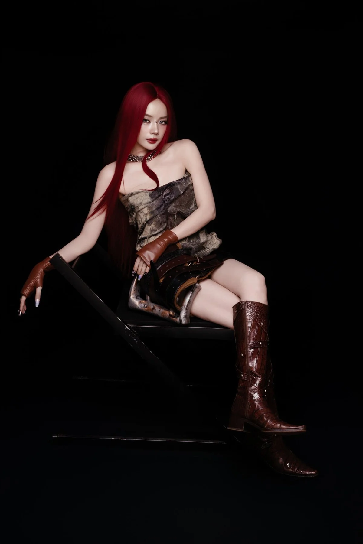 Vietnamese DJ Doll Shows Off Fiery New Hair Color Trend