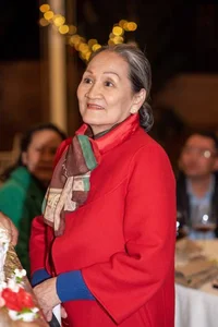 Ly Nha Ky's Mother Steals the Spotlight with Ageless Elegance - image 9