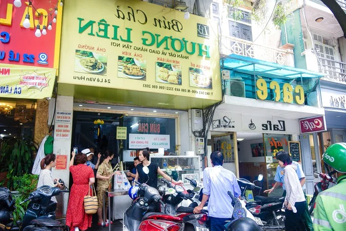 7 Years Later: How the Famous Bun Cha Shop That Hosted President Obama Has Evolved