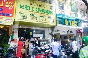 7 Years Later: How the Famous Bun Cha Shop That Hosted President Obama Has Evolved - image 0