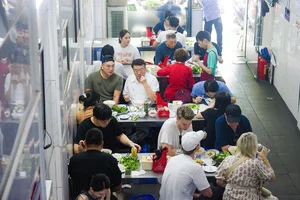 7 Years Later: How the Famous Bun Cha Shop That Hosted President Obama Has Evolved - image 3