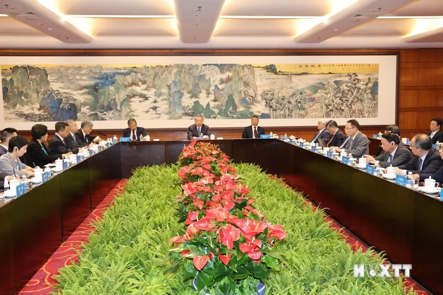 General Secretary and President To Lam Visits Central Party School in China