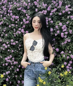 Actress Quynh Kool Sheds Conservative Onscreen Persona for Glamorous Look - image 1