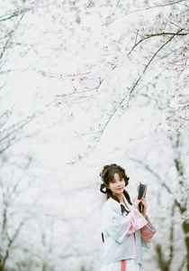 Minimalism and Grace: YiTuYu Art Language Vol.6428 Featuring Su Su - image 22