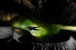 Discover the 3 Most Spectacular Cave Campsites in the World Inside Son Doong - image 6