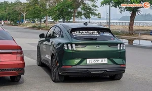 Ford Mustang Mach-E Price Cut: Massive Discounts to Clear Inventory in Vietnam - image 2